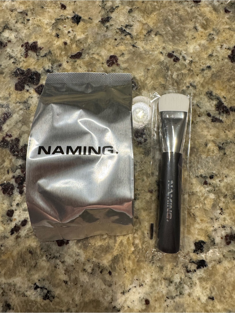 New Naming Zero Gravity Cushion Refill 21N and Pore Brush